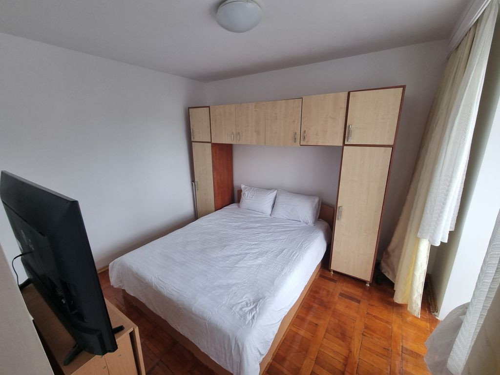 Apartament 2 camere zona Km 4-5