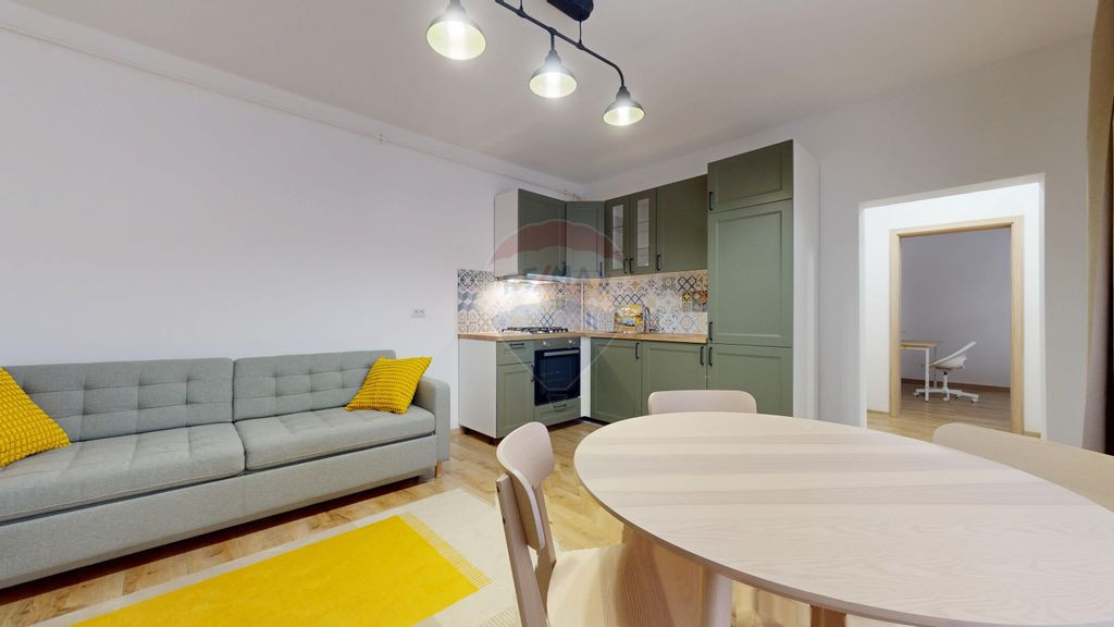 3 camere Centrul Istoric -acceptăm regim hotelier- 2 int...