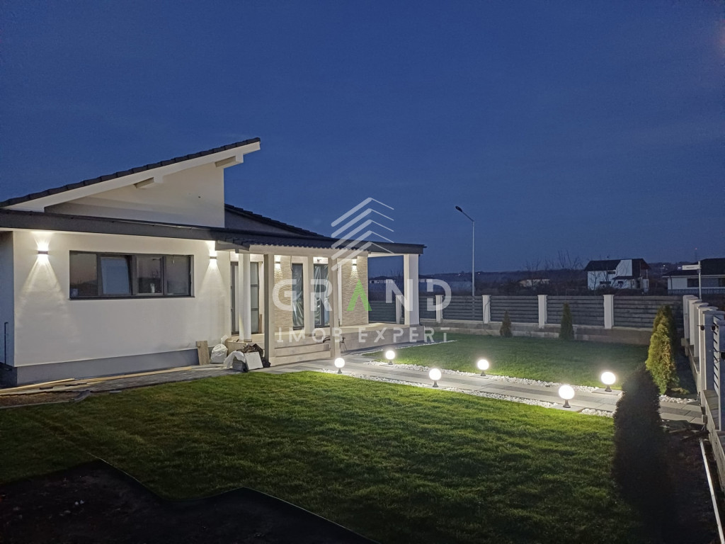 Casă individuală moderna 196mp util | Jucu de Mijloc
