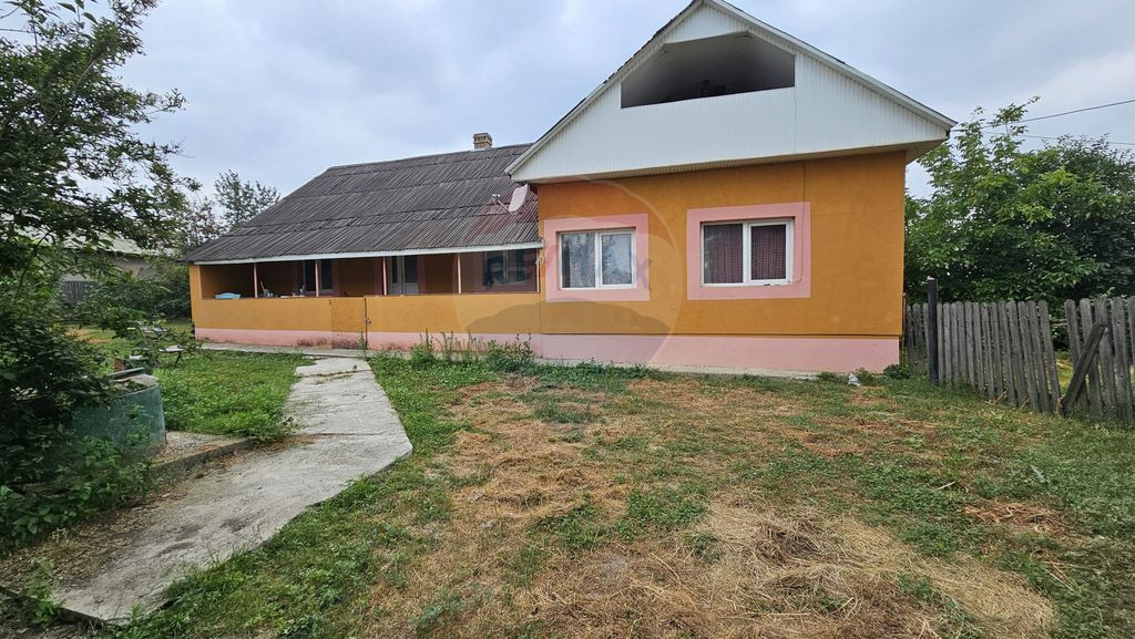Casă / Vilă cu 5 camere de vânzare in Udești-Chilișe...