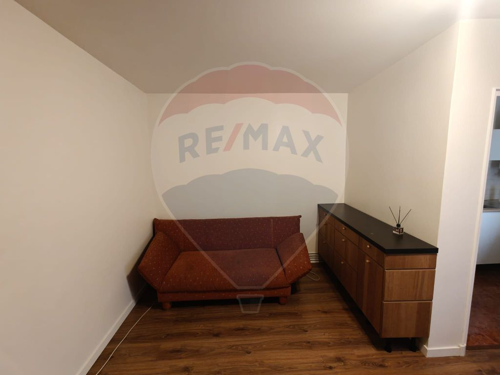 Apartament cu o cameră de închiriat | Str. Mărgeanului...