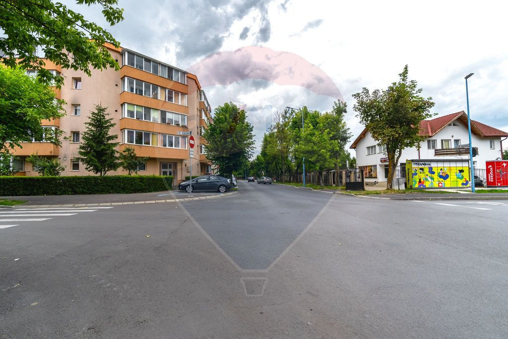 APARTAMENT SPATIOS 3 CAMERE, 2 BAI TRACTORUL| COMISION 0