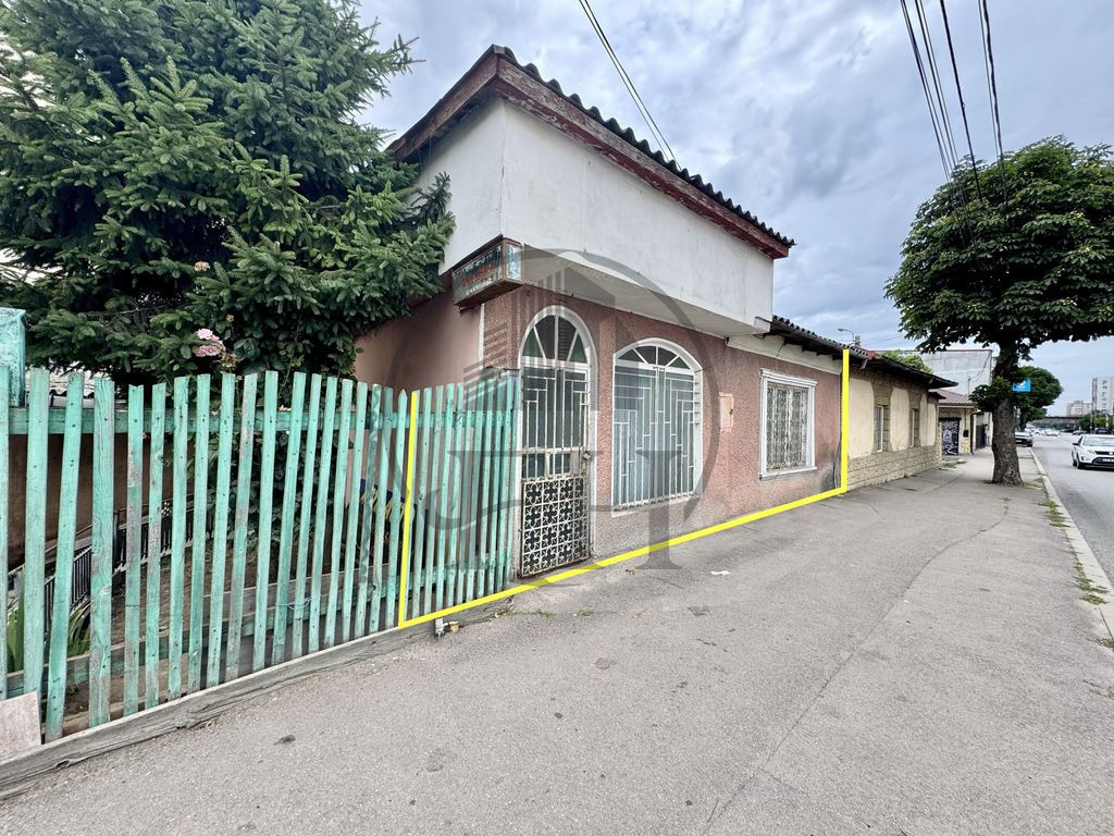 Casă + spațiu comercial de vânzare Constanța, Zona Br...