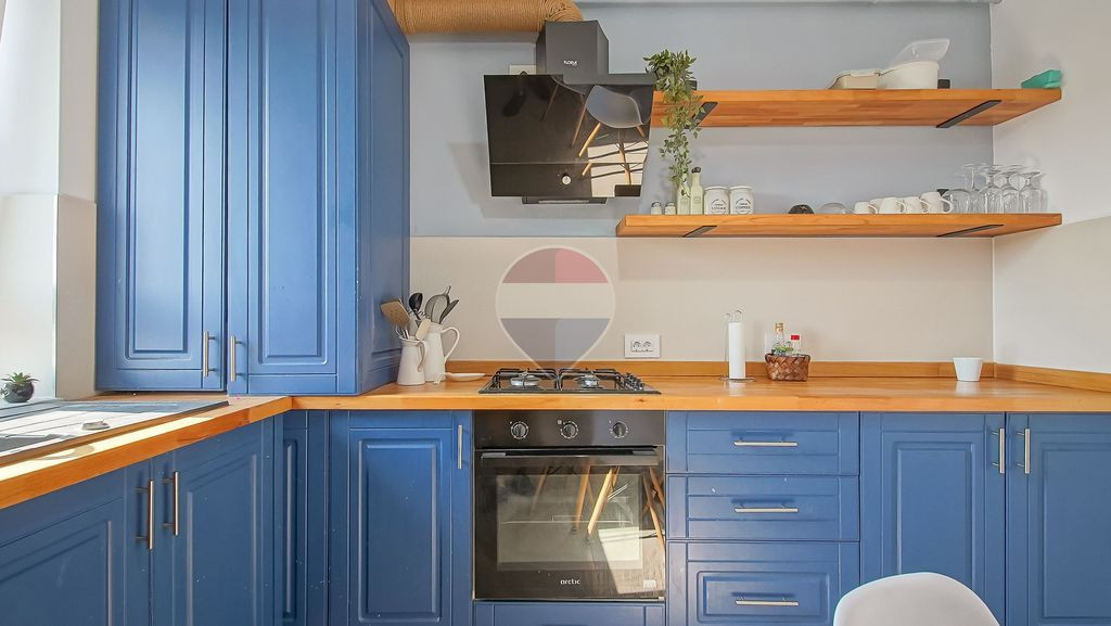 Apartament cu 2 camere de închiriat, zona Coresi, Tractorul