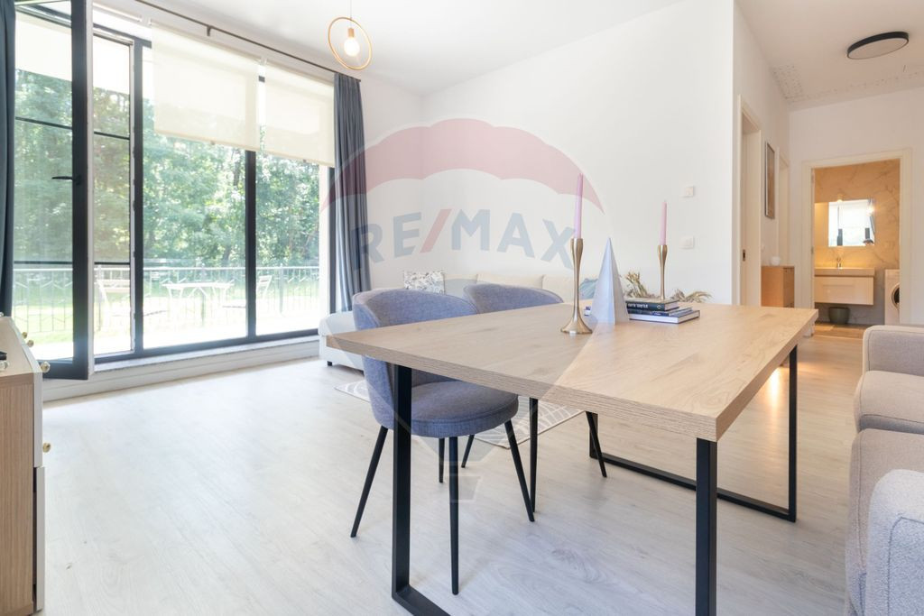 Apartament cu grădină proprie de 76 mp și vedere direc...