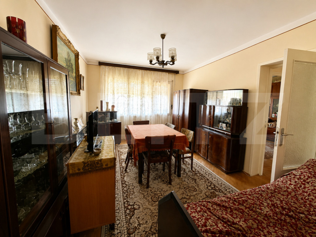 Apartament 4 camere, 65 mp, zona Careiului