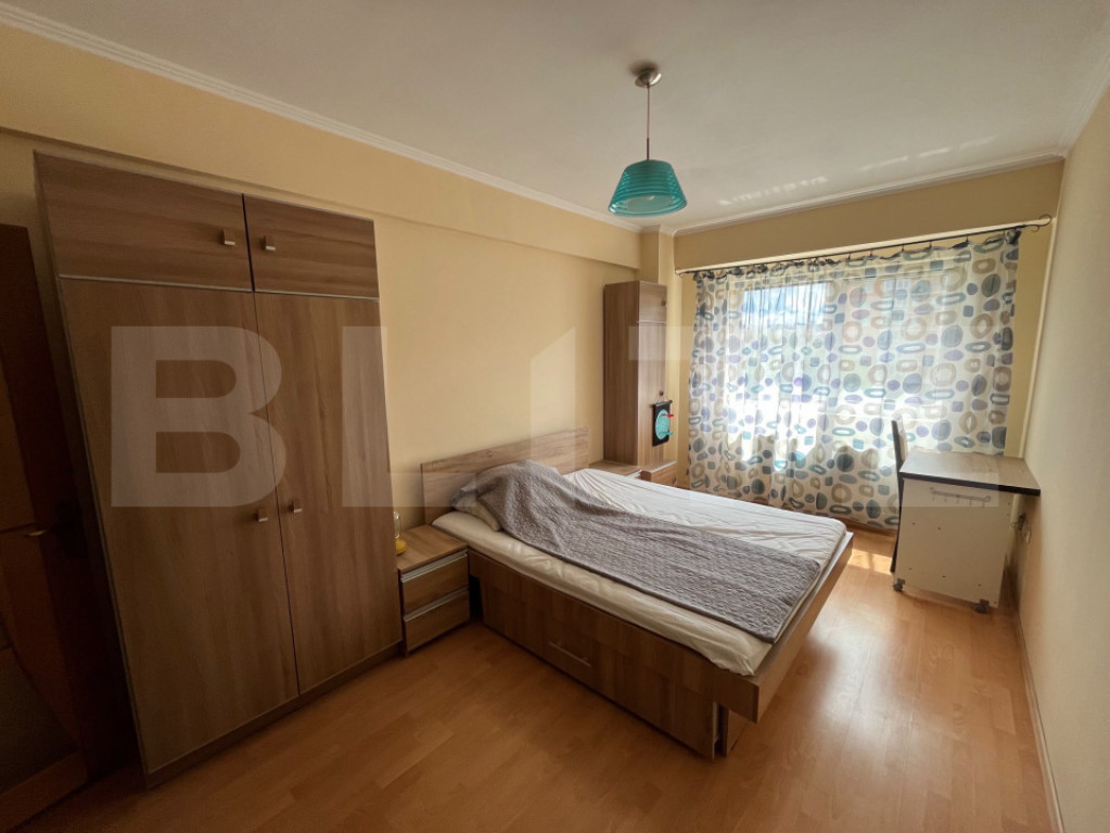 Apartament 2 camere, decomandat, zona FSEGA, bloc cu lift