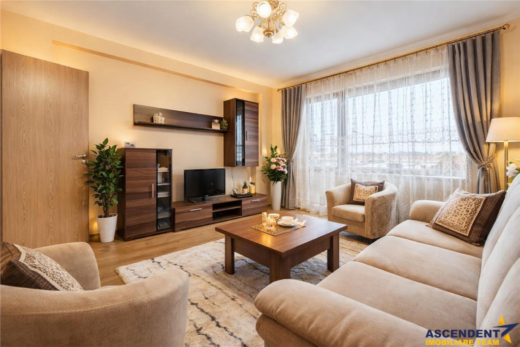 Apartament 3 camere,2 bai, decomandat, accesorizat, parcare
