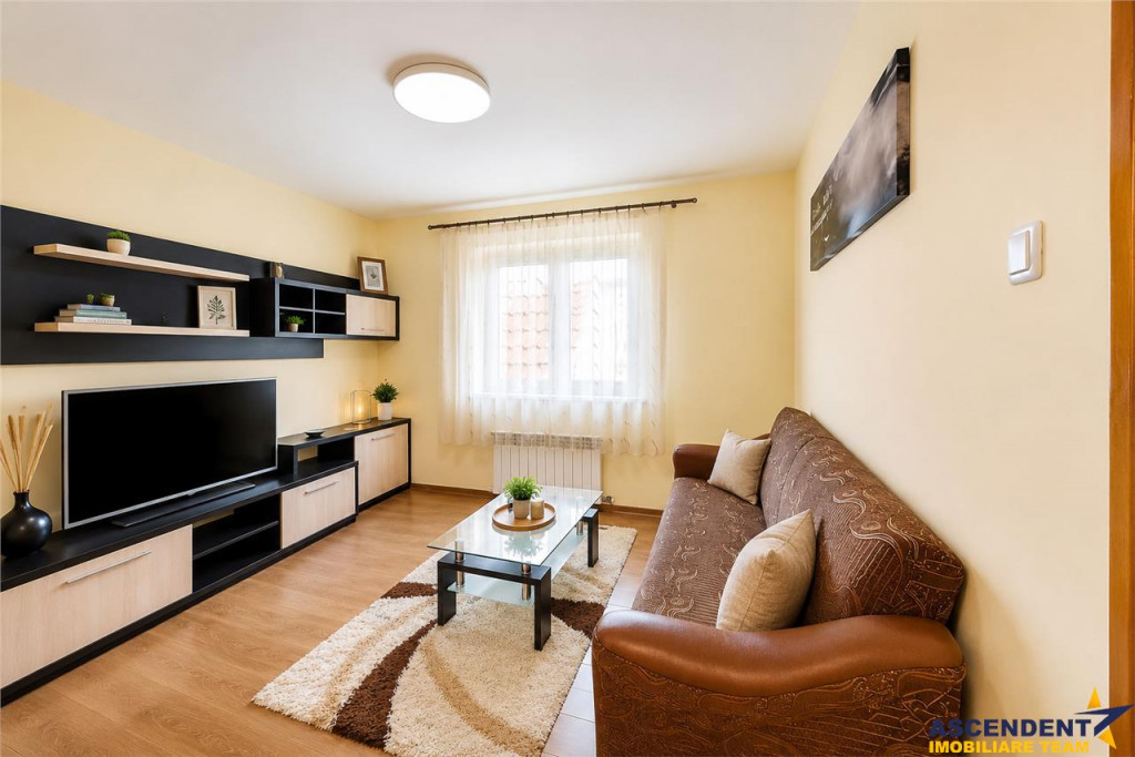 2 camere, etaj2, Tractorul, Brasov.