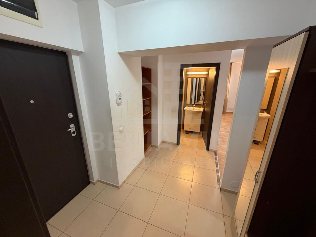 3 Camere-Decomandat-Boxa-Loc De Parcare-88mp-Etaj 1-Privi...
