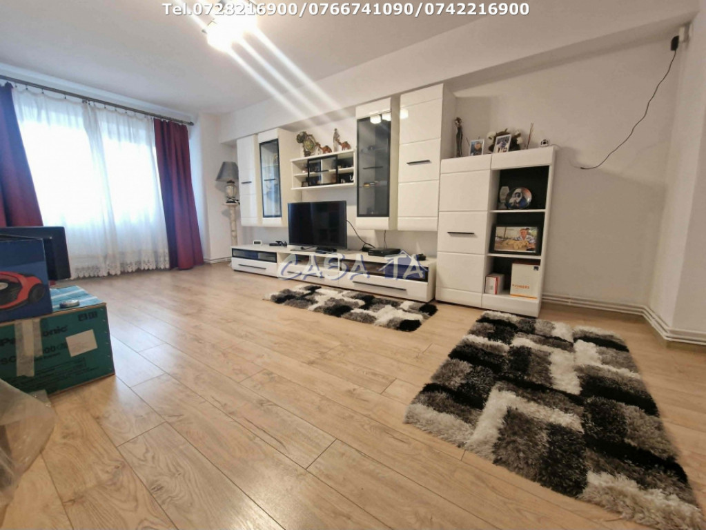 Apartament 4 camere, situat în Târgu Jiu, Bld C-tin Brancu