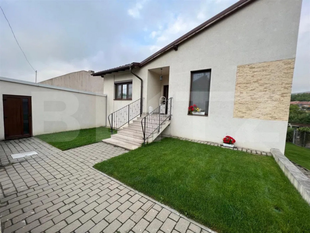 Apartament la casa, parțial mobilat, 119 mp, teren 80 mp, p