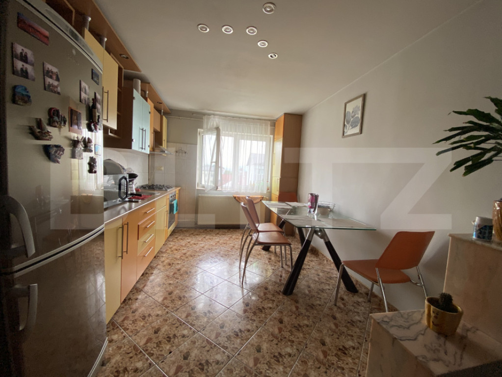 Apartament cu 2 camere, decomandat, mobilat, parcare – Șt