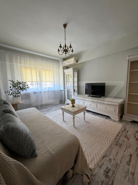Apartament 4 camere - 95 mp, Ultracentral, zona Mercur/Elena