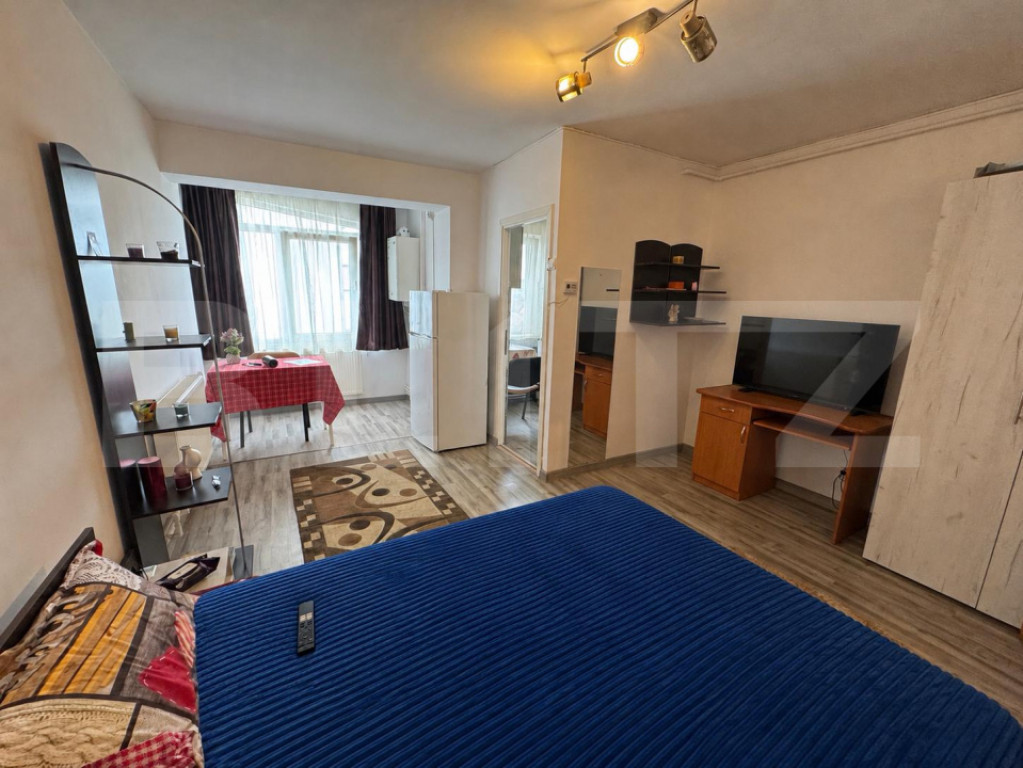Garsonieră de vanzare, complet renovată, mobilată și uti