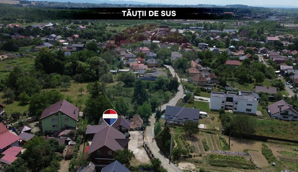 DE VANZARE vila de lux in Tautii de Sus, plus casuta cadou!