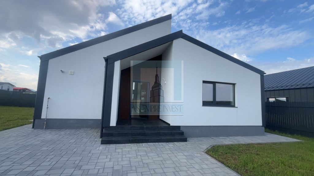 Casă superbă de vânzare/zona Izvor