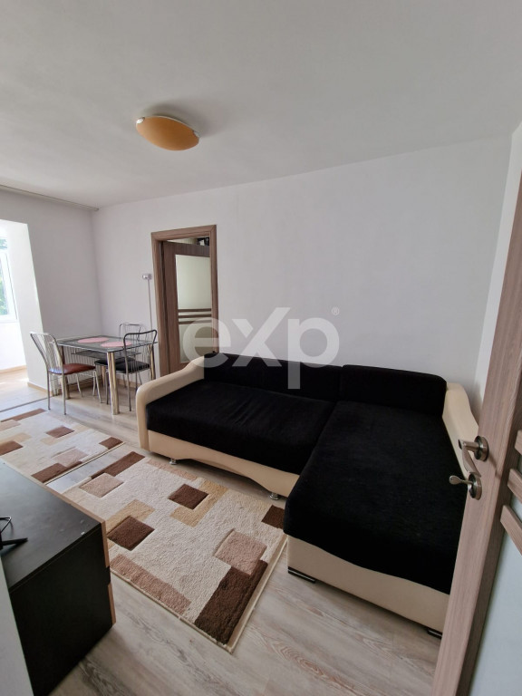 Apartament 2 camere de închiriat Poarta Bucuresti,et 2