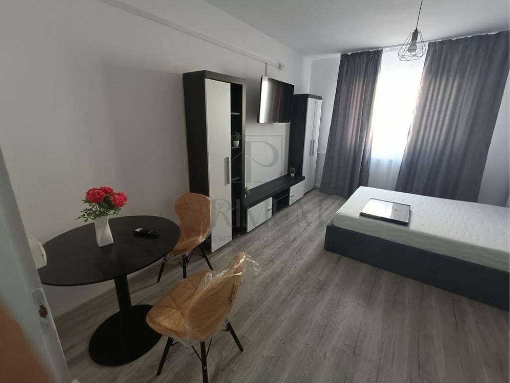 BLASCOVICI - AP. 1 CAMERA - mobilat, utilat, RENOVAT, etaj i