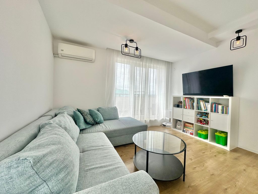 COSMOPOLIS - Apartament cu 3 camere, terasa si 2 locuri d...