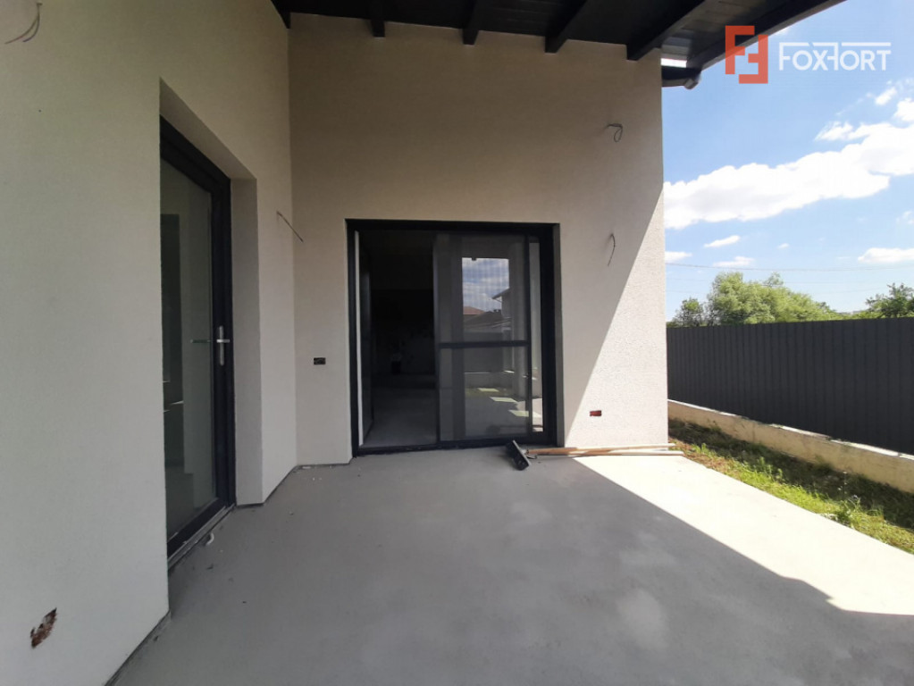 Duplex cu 4 camere de vanzare in localitatea Bucovat (Remete