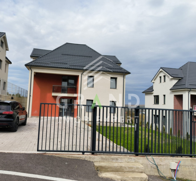 De vânzare–Casă individuală | Dezmir | 172 mp utili | T
