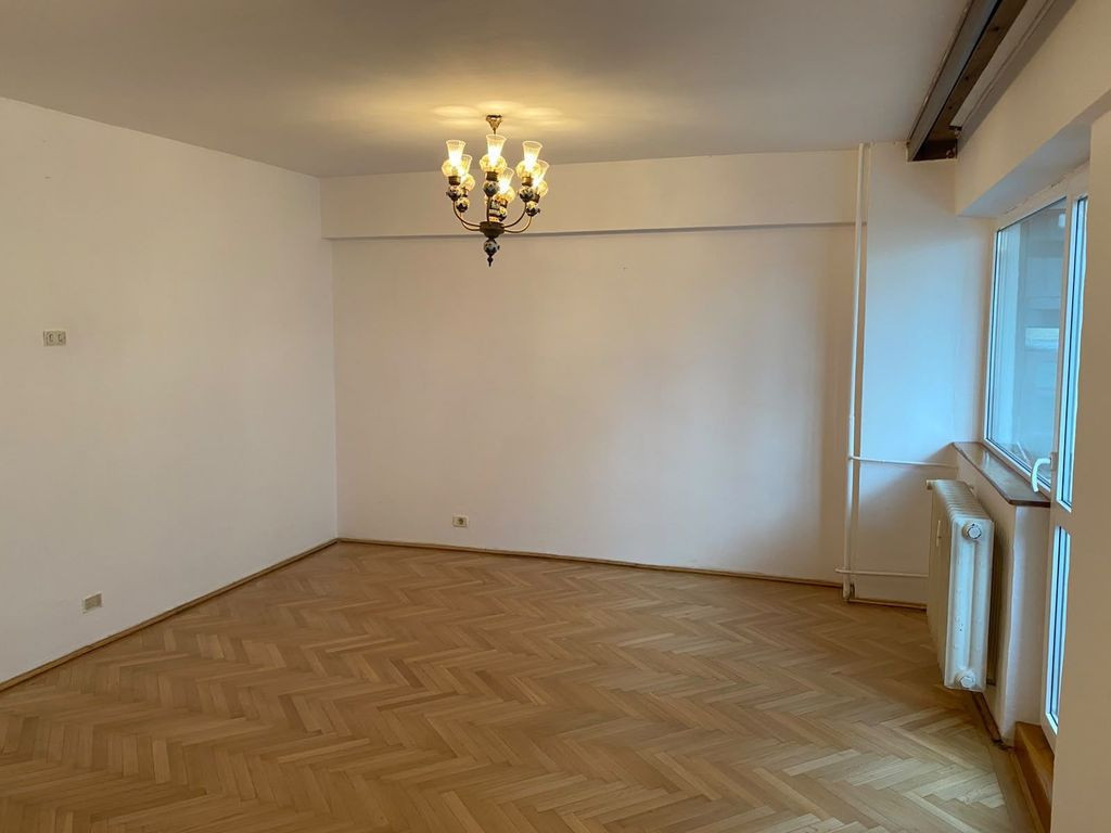 3 camere (fost 4), 87 mp, Dorobanți, etaj 3, bloc reabil...