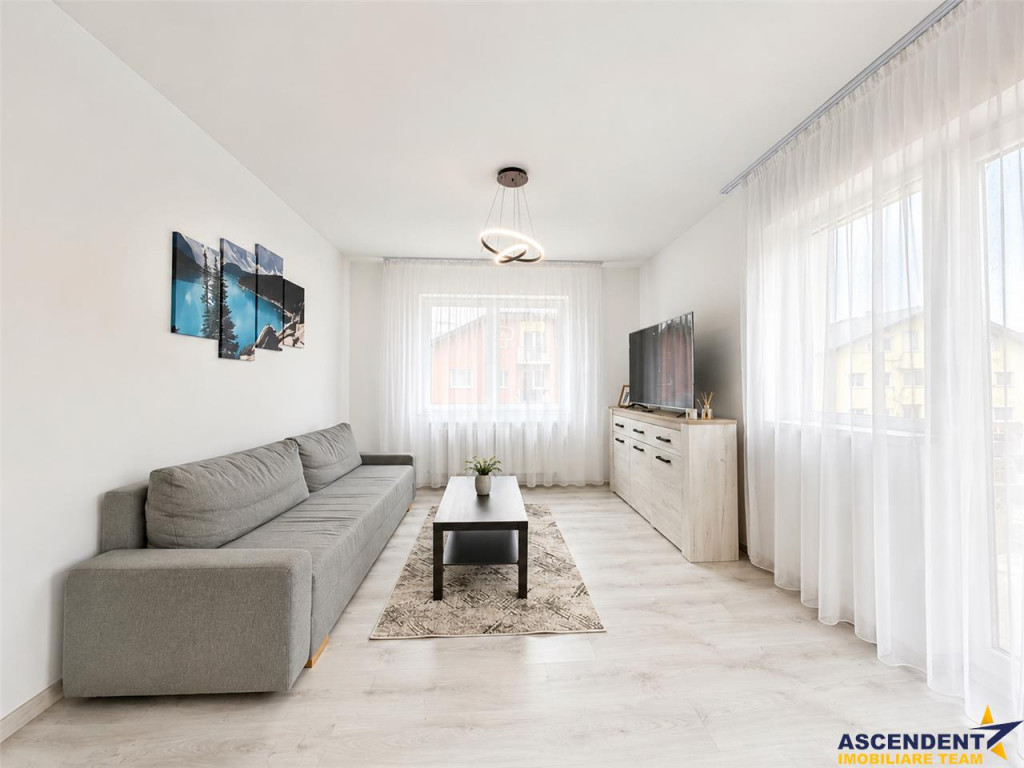 Tur Virtual! Decomandat, regim vila,2 balcoane,parcare rezer