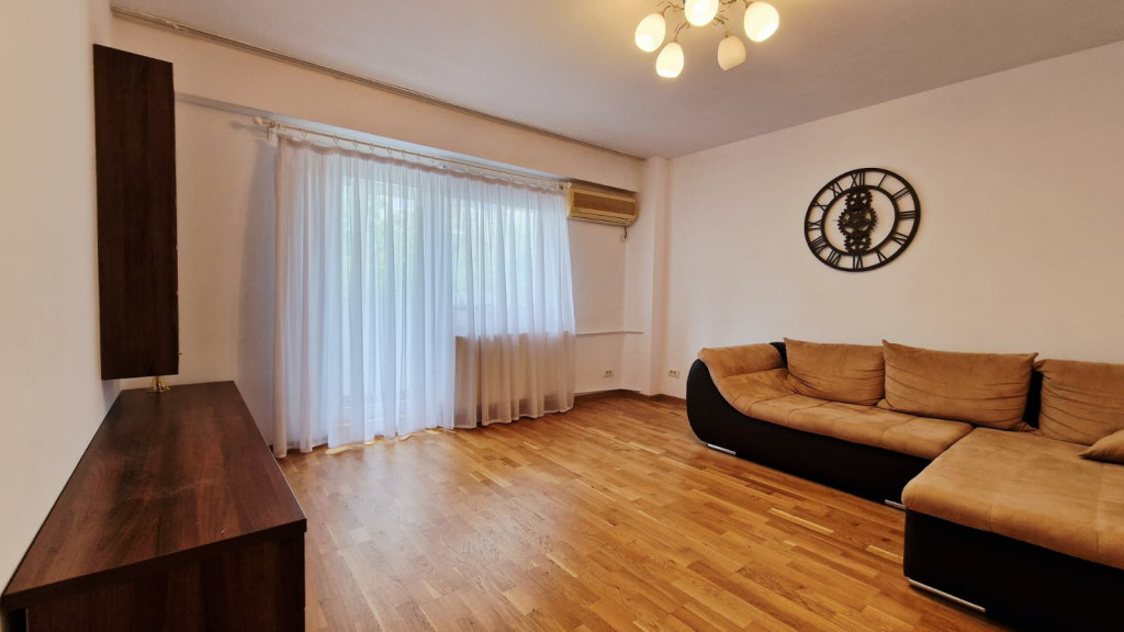 Apartament 3 camere Tineretului-Sincai, etaj 2, decomandat,