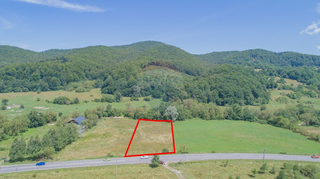 Teren de 4.000 mp cu deschidere la DN73A – Cheile Rasno...