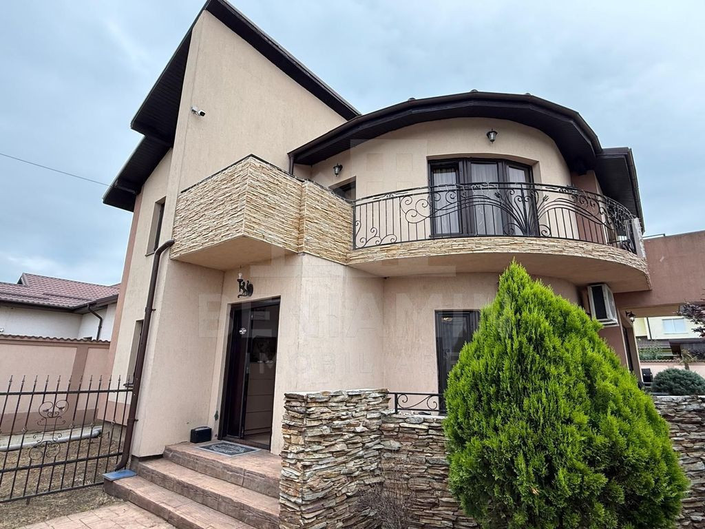 Casa-P+1-Piscina-Garaj-248mp totali-Foisor-Toate utilitat...