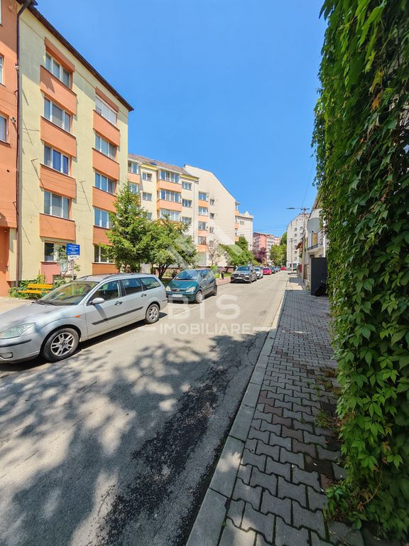 Apartament Decomandat etj 3 - Zona Independetei