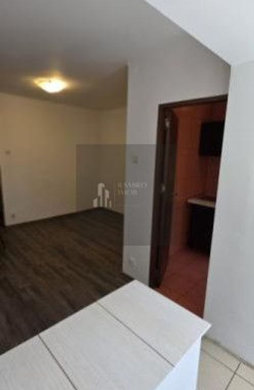 Garsoniera 31mp renovata- etaj 6 -Titan - Fizicienilor -M...