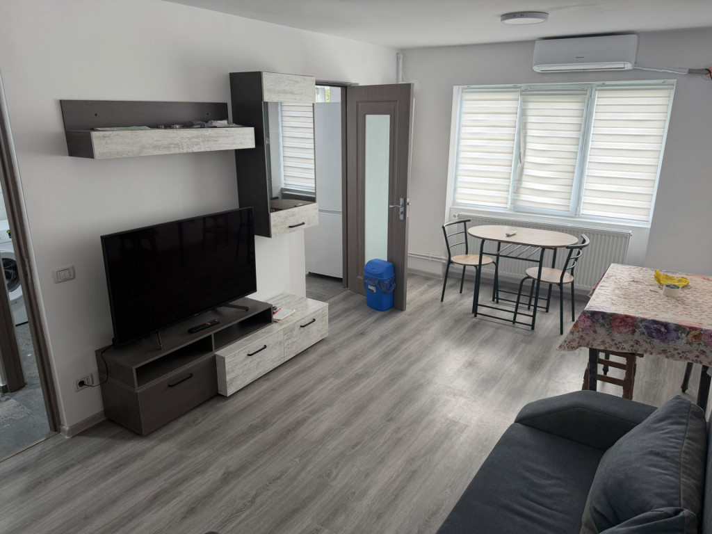 Garsoniera la prima inchiriere, totul nou, langa centru come