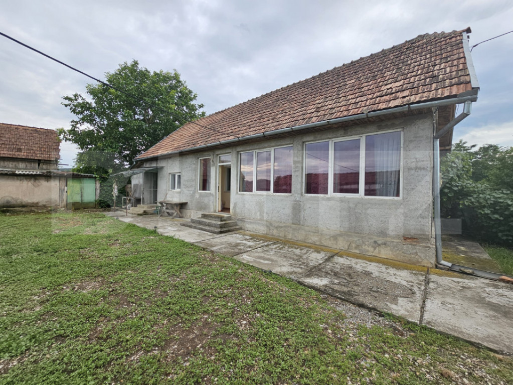Casă de vanzare, 94 mp, teren intravilan 2.698 mp, Cisteiu