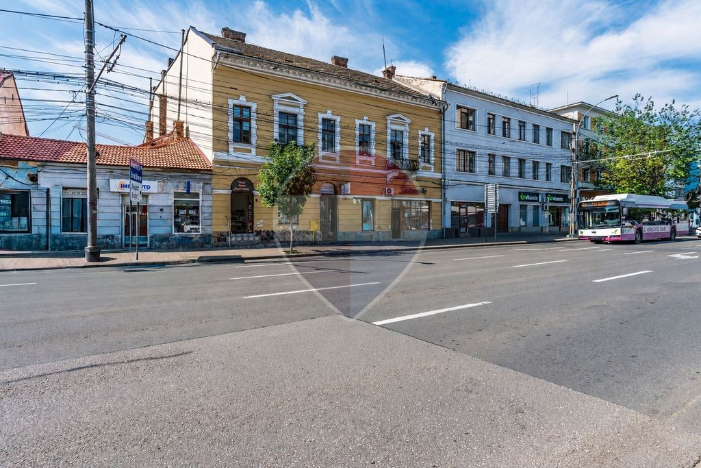 Apartament cu 2 camere de vanzare in Piata Mihai Viteazu