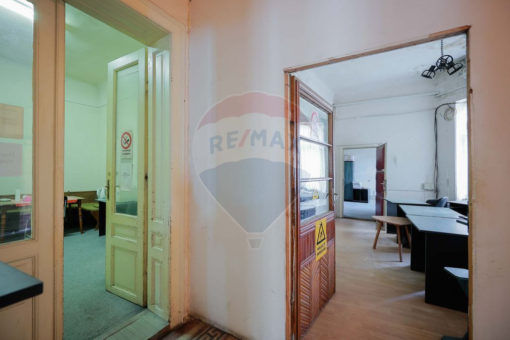 De vânzare apartament cu 1 cameră, str. Cuza Vodă, ult...