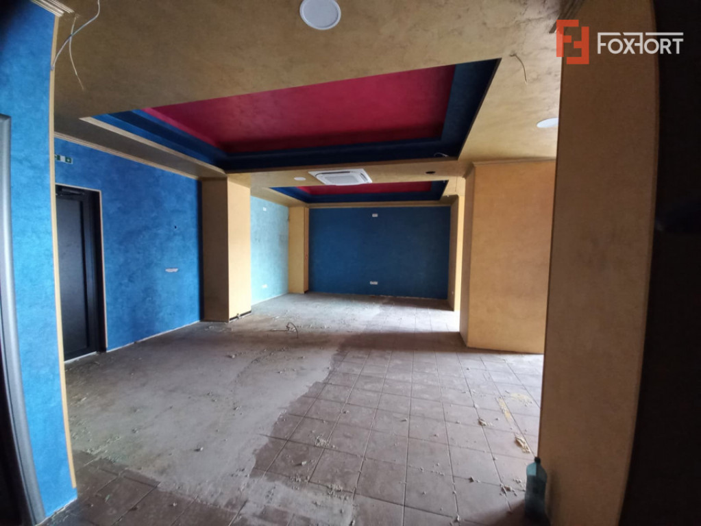 Spatiu comercial | 99 mp | Vitrina stradala | Trafic intens