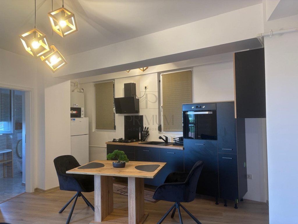 Aradului - 2 Camere - Etaj intermediar cu LIFT - Amenajat -