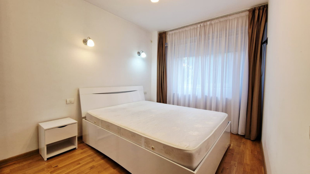 Apartament 3 camere Timpuri Noi-Sincai, etaj 2, decomandat,