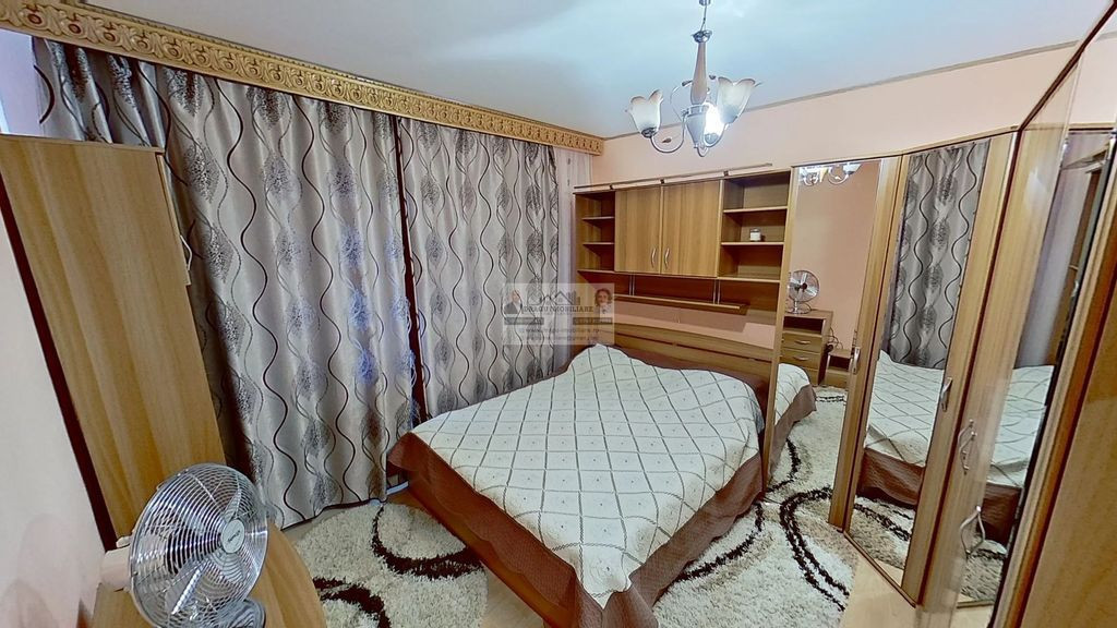 Apartament confort 1/Tecuci/2 camere/Etajul 4