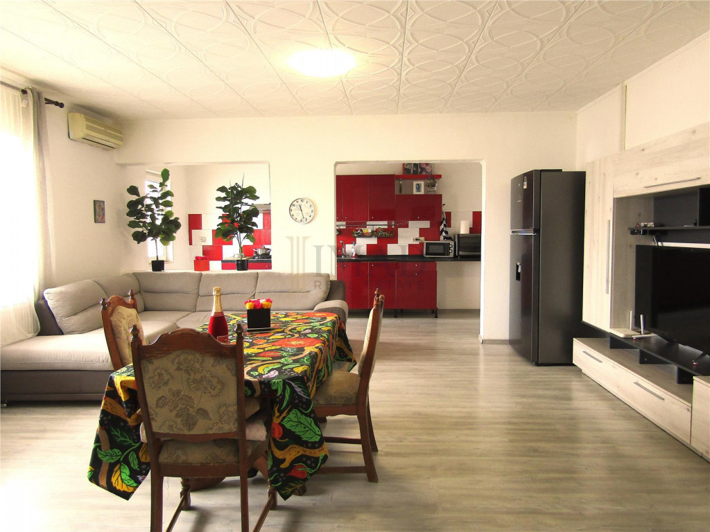 Cu mare potential! Casa P Pod si acoperis TIP TERASA in Ulm
