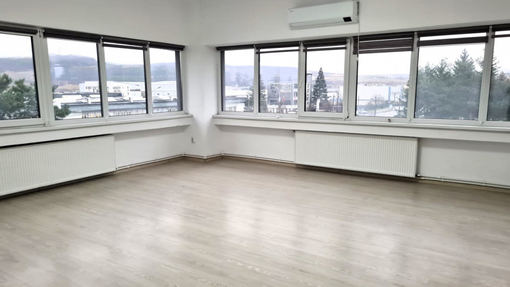 Spatiu Birouri 107 mp utili zona Stefan cel Mare