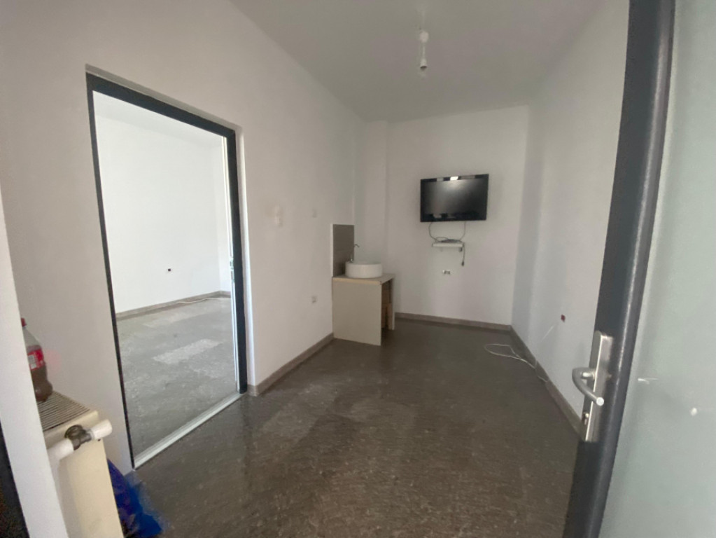 Spatiu comercial, termen lung - zona Dacia