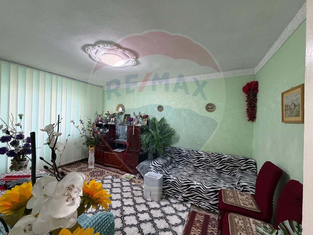 Apartament cu 2 camere de vânzare în zona Central