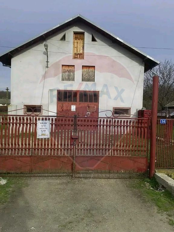 Teren intravilan si construcții în comuna Dragodana, sa...