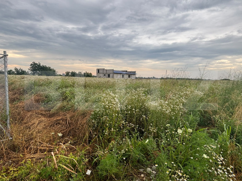 Teren intravilan de vânzare, 536 mp/lot, zona Ulmi