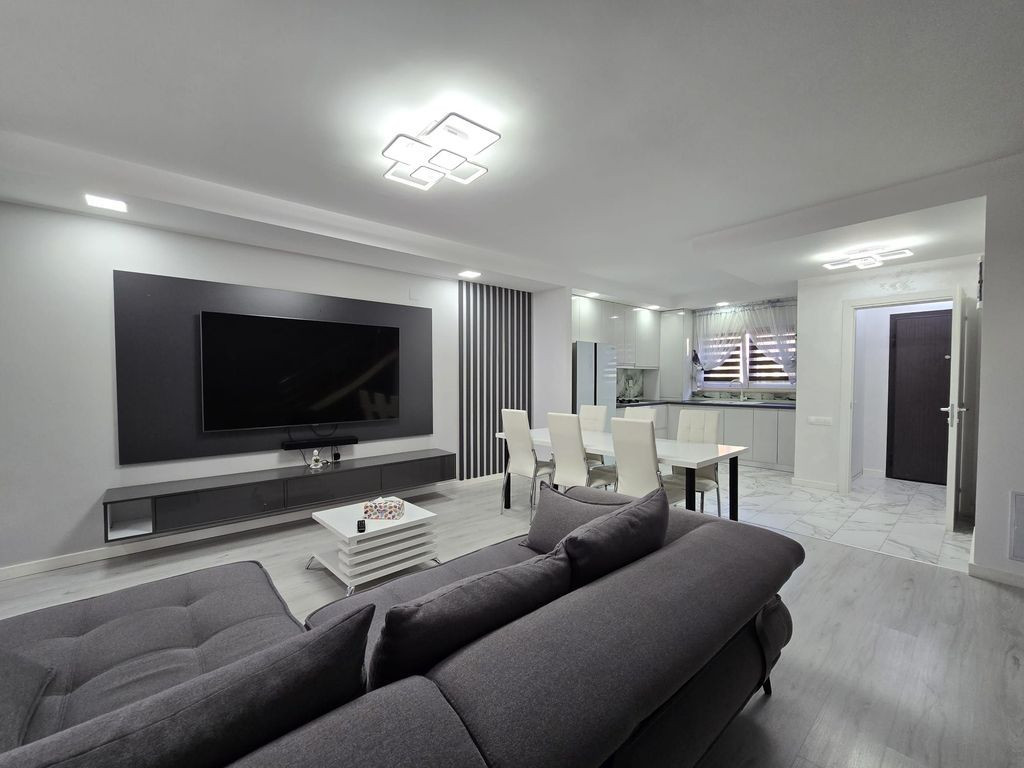 Cosmopolis - Vila N cu 2 Dormitoare Mobilata si Utilata