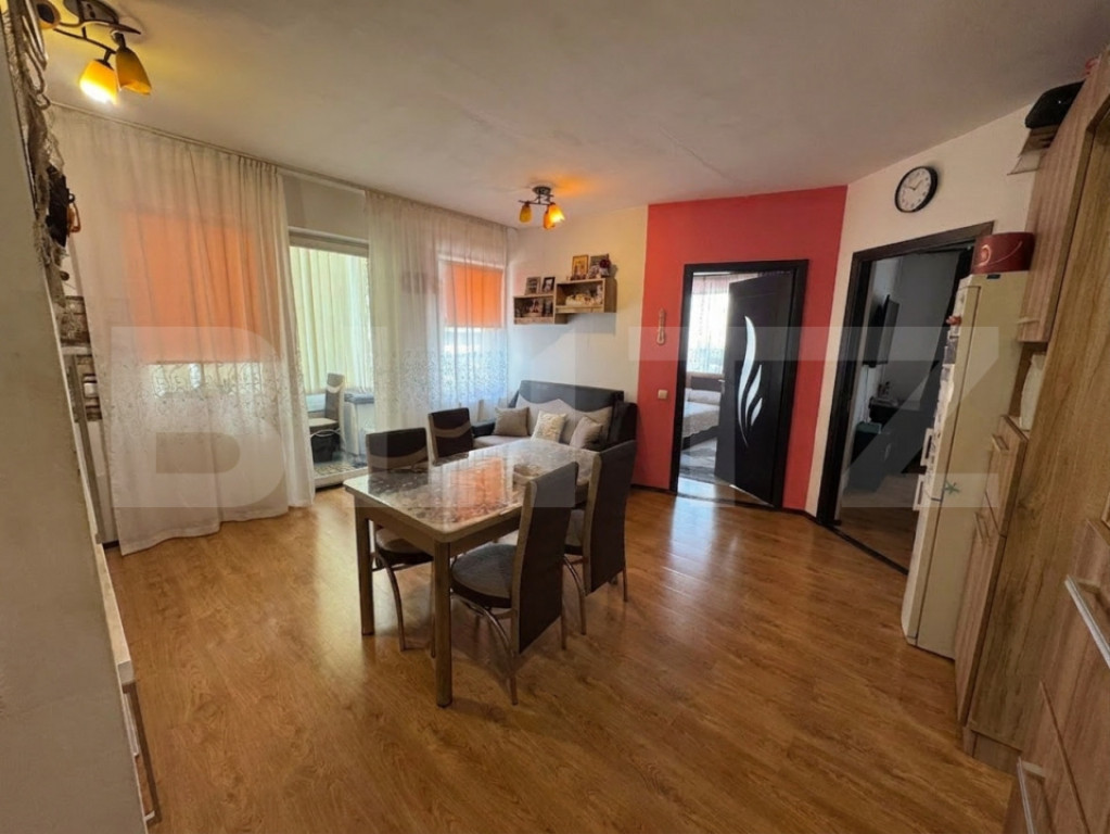Apartament 2 camere decomandate, 49 mp, zona Florilor