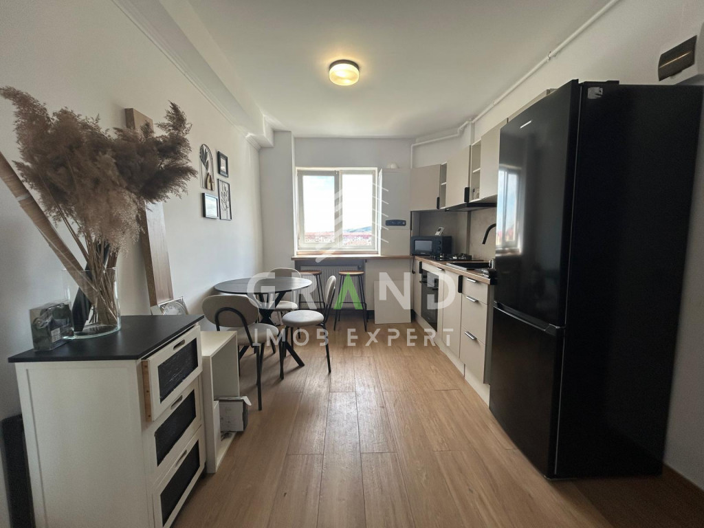 Apartament cu o camera de inchiriat, 35 mp, parcare, zona Li